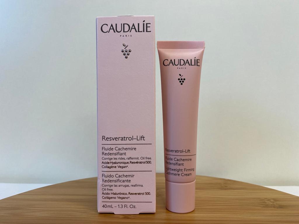 Caudalie: Resveratrol-Lift Hautverdichtendes Kaschmir Fluid