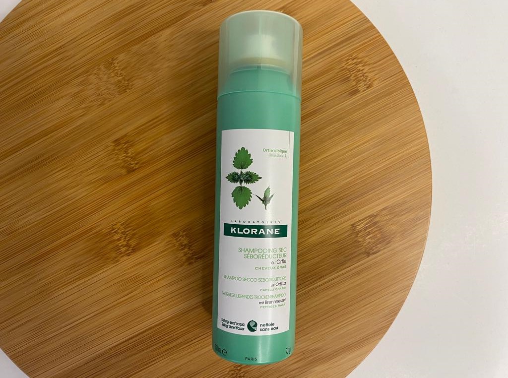 Klorane: Talg reduzierendes Trockenshampoo